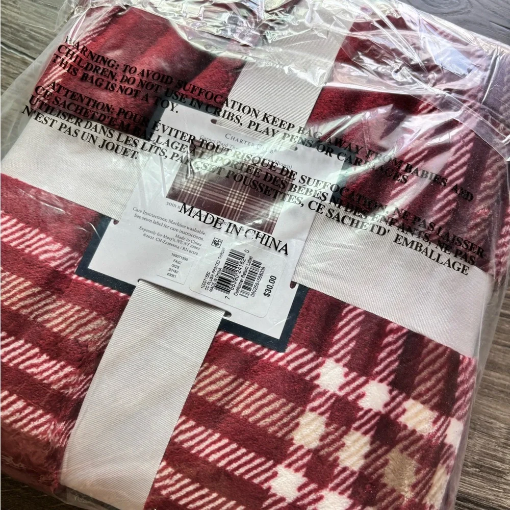NWT Charter Club Cozy Plush 50in x 70in Throw • Garnet Plaid
